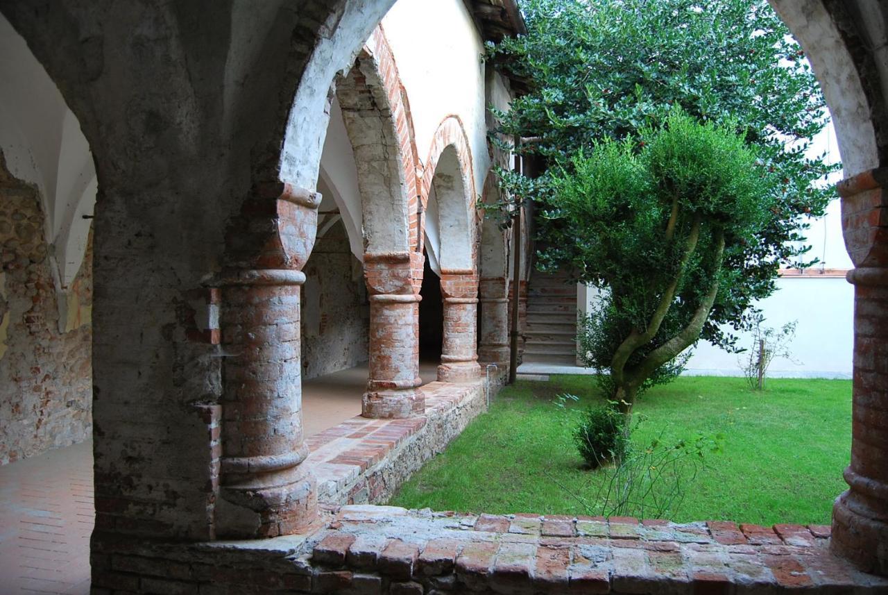 Ostello Del Monastero Dronero Exterior foto